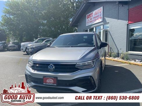 Used 2022 Volkswagen Tiguan SE R-Line AWD/4WD image 1