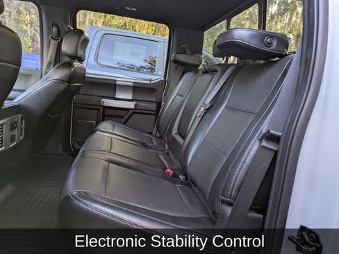 Used 2015 Ford F150 Lariat image 15