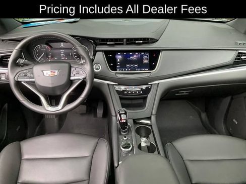 Used 2024 Cadillac XT6 Luxury w/ LPO, Floor Liner Package AWD/4WD image 4