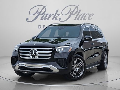 Certified 2026 Mercedes-Benz GLS 450 4MATIC image 1