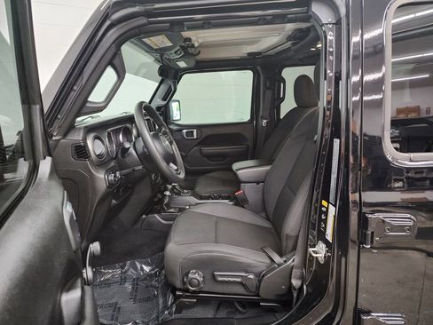 Used 2023 Jeep Wrangler Unlimited Sport AWD/4WD image 11
