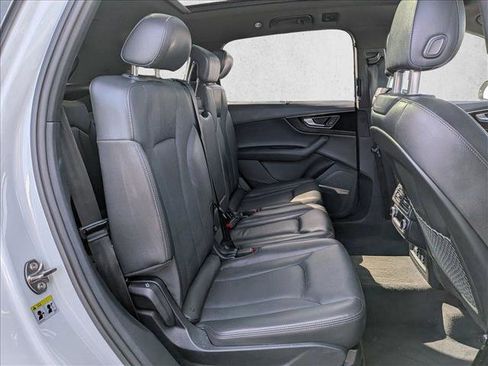 Used 2018 Audi Q7 3.0T Prestige AWD/4WD image 21
