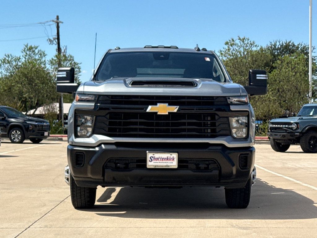 Used 2024 Chevrolet Silverado 3500 W/T w/ WT Convenience Package AWD/4WD image 2