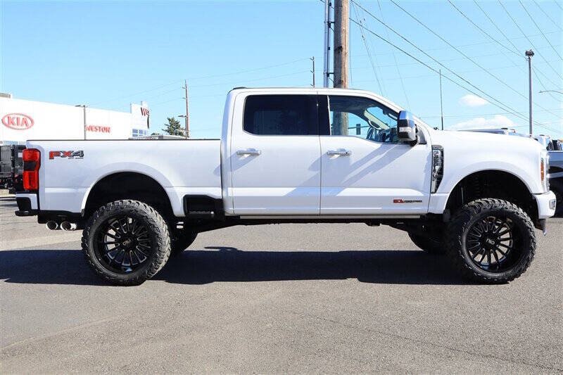 Used 2025 Ford F350 Platinum w/ Platinum Plus Package AWD/4WD image 6