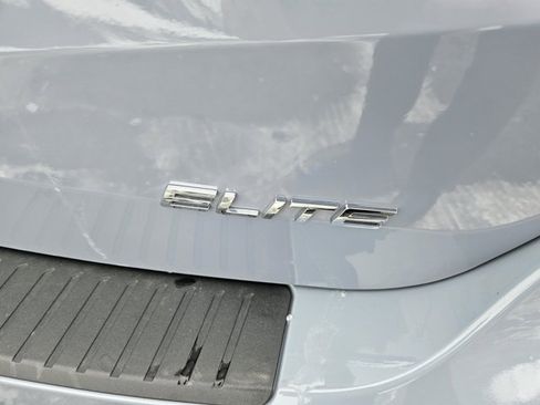 Used 2024 Honda Odyssey Elite image 16