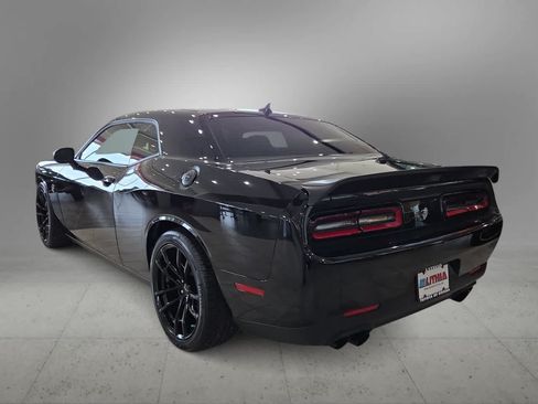 Used 2023 Dodge Challenger SRT Hellcat w/ Driver Convenience Group RWD image 6