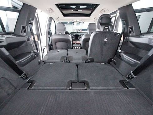 Certified 2025 Volvo XC90 B6 Plus w/ Protection Package Premier image 33