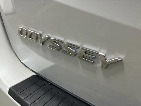 New 2026 Honda Odyssey EX-L image 9