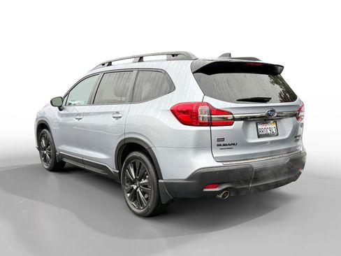 Used 2022 Subaru Ascent Onyx Edition image 3