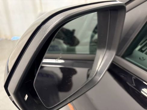 Used 2025 Volkswagen Atlas Peak Edition SE image 7