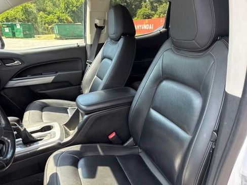 Used 2022 Chevrolet Colorado LT w/ Luxury Package RWD image 13