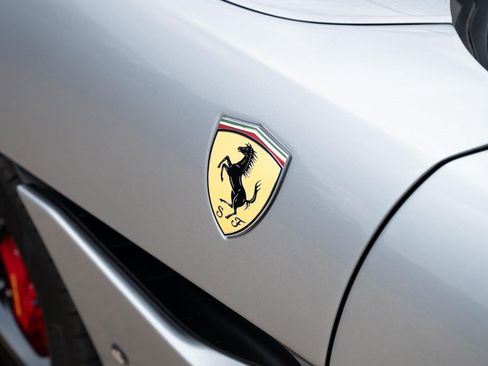 Used 2022 Ferrari Portofino M RWD image 20