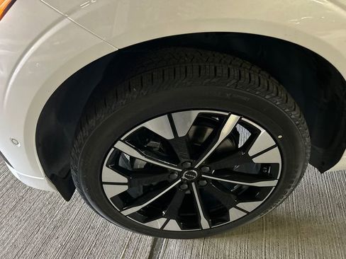 New 2026 Volvo XC60 B5 Plus w/ Protection Package Premier image 8