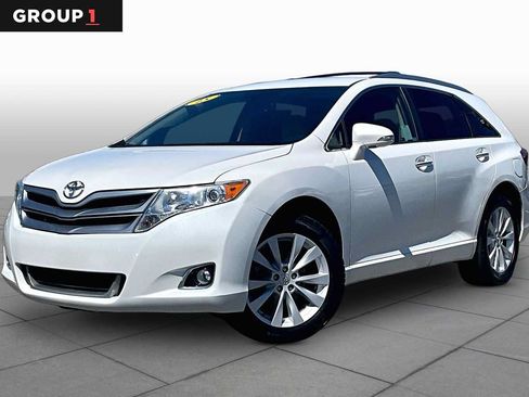 Used 2015 Toyota Venza XLE FWD image 1