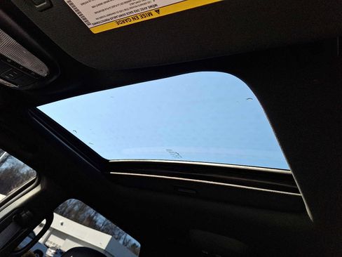 Used 2022 Dodge Durango R/T w/ Quick Order Package 22F image 15