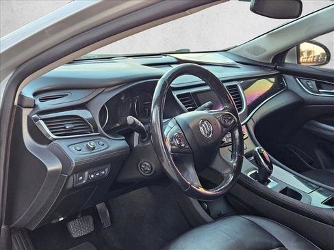 Used 2018 Buick LaCrosse Premium image 10