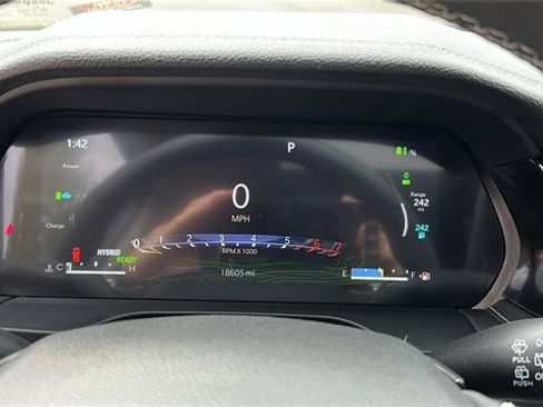 Used 2023 Jeep Grand Cherokee 4WD 4xe image 17