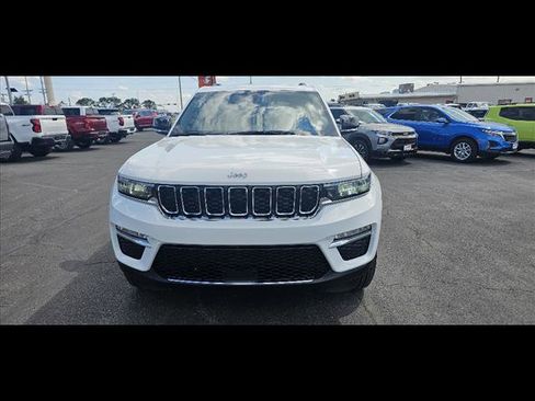 Used 2024 Jeep Grand Cherokee Limited image 8