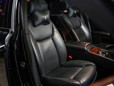 Used 2015 Rolls-Royce Ghost RWD image 11