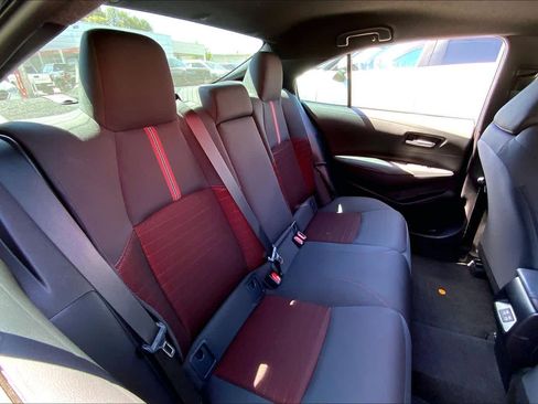 Used 2025 Toyota Corolla SE FWD image 19