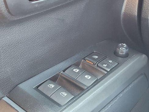 Used 2019 Toyota Tacoma TRD Off-Road image 33