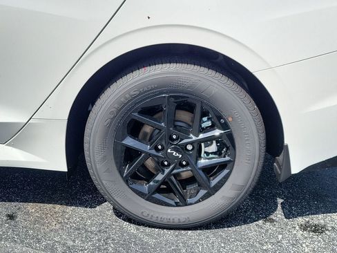 New 2026 Kia K5 LXS FWD image 30