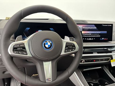 New 2026 BMW X5 xDrive50e w/ Executive Package AWD/4WD image 22