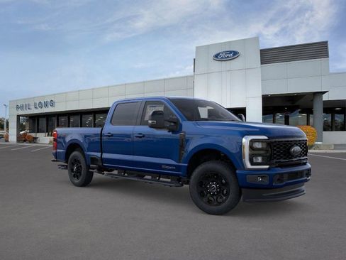 New 2026 Ford F250 Lariat w/ Black Appearance Package AWD/4WD image 7