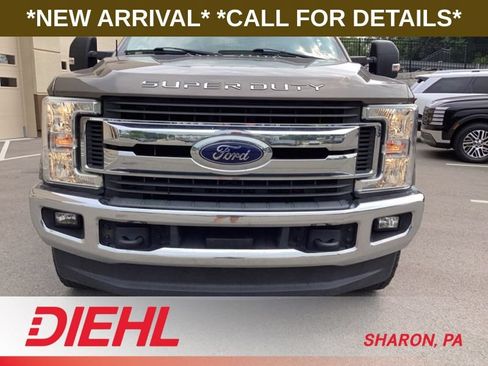 Used 2019 Ford F250 XLT w/ XLT Value Package AWD/4WD image 2