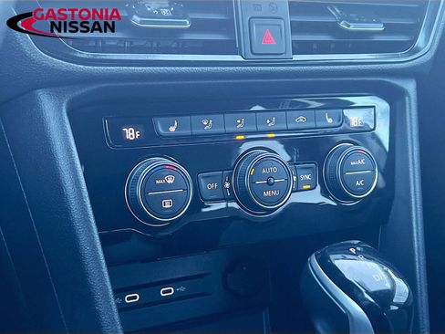 Used 2024 Volkswagen Taos SE image 19