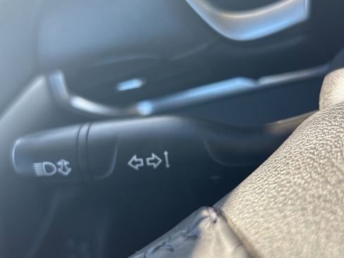 Used 2019 Chevrolet Traverse LT AWD/4WD image 33