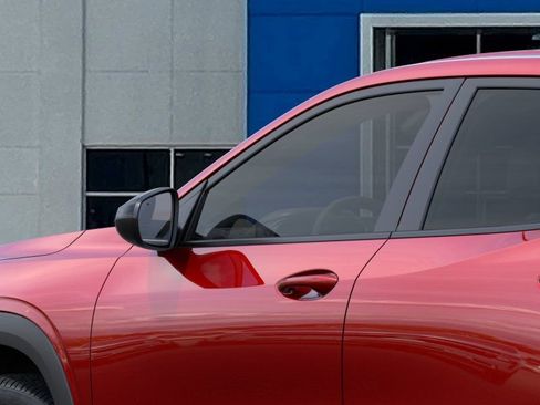 New 2026 Chevrolet Trax RS w/ Sunroof Package FWD image 12