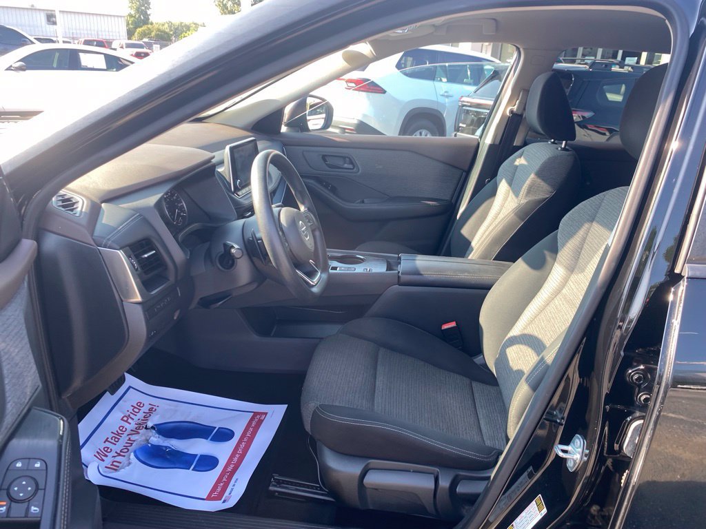 Used 2021 Nissan Rogue S FWD image 5