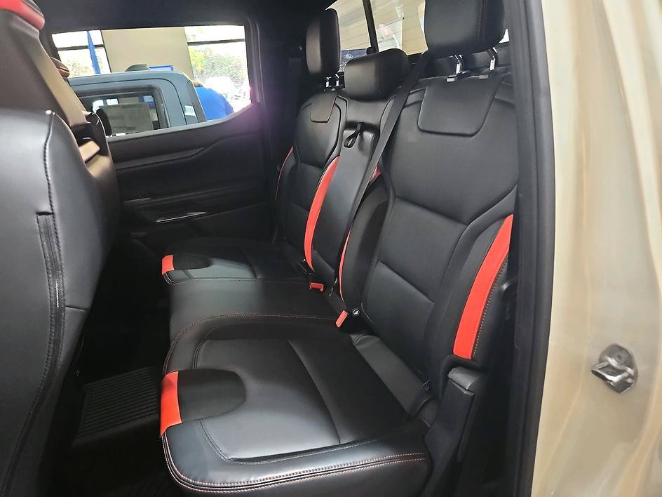 Used 2025 Ford Ranger Raptor AWD/4WD image 17