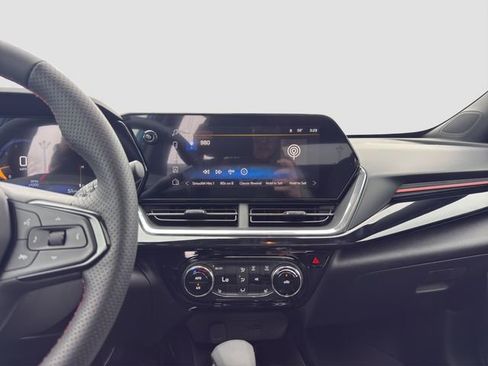 New 2026 Chevrolet Trax RS w/ Sunroof Package FWD image 15