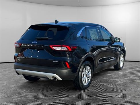 Used 2023 Ford Escape Active image 5