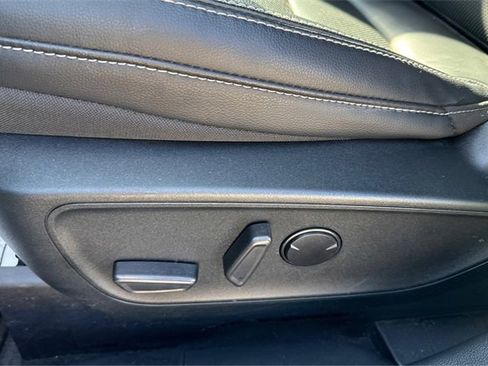 Used 2021 Ford Escape SEL image 17