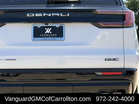 New 2026 GMC Acadia Denali Ultimate w/ LPO, Floor Liner Package AWD/4WD image 5