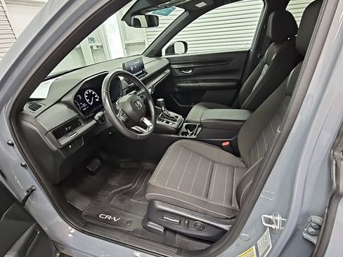 Used 2024 Honda CR-V Sport image 11