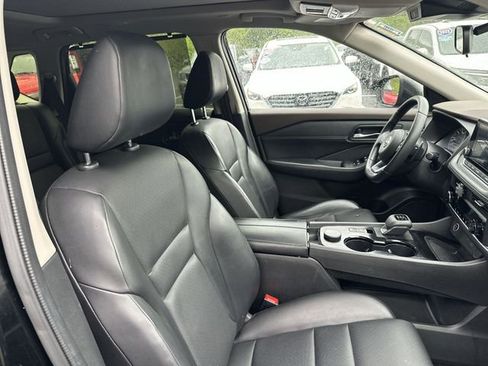 Used 2023 Nissan Rogue SV w/ SV Premium B Package AWD/4WD image 29