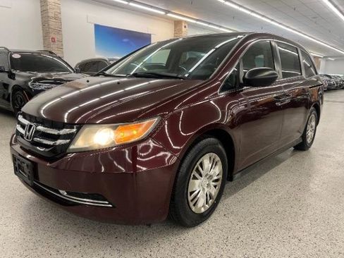 Used 2014 Honda Odyssey LX image 1
