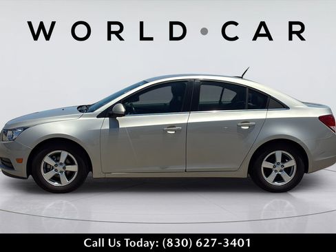Used 2014 Chevrolet Cruze LT FWD image 12