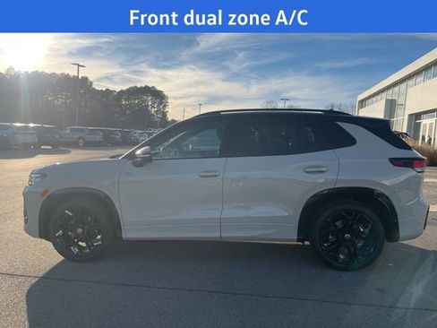 New 2026 Volkswagen Tiguan SE R-Line FWD image 3