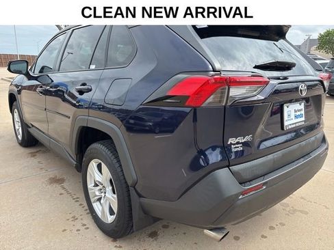 Used 2021 Toyota RAV4 XLE image 4