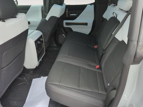 New 2025 GMC Hummer EV 3X w/ Extreme Off-Road Package AWD/4WD image 17