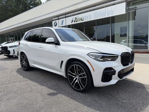 Used 2023 BMW X5 sDrive40i w/ M Sport Package RWD image 2