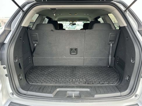 Certified 2017 Chevrolet Traverse LT w/ LPO, 'HIT The Road' Package image 11
