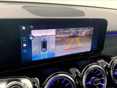 New 2026 Mercedes-Benz GLB 250 image 24