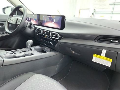 New 2026 Nissan Sentra SV w/ Floor Mat Package FWD image 38