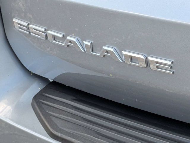 Certified 2025 Cadillac Escalade Premium Luxury AWD/4WD image 13
